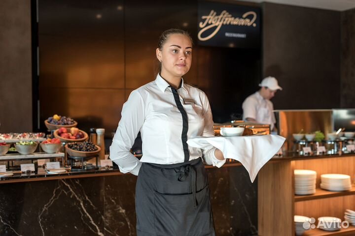 Официант в ресоран в аэропорт Домодедово (Мо)