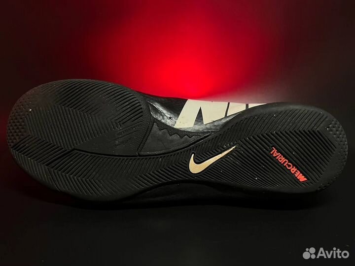 Nike Mercurial Victory 44р