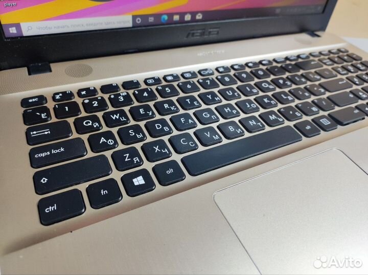 Ноутбук asus Celeron N3350/2gb/SSD 128GB+сумка