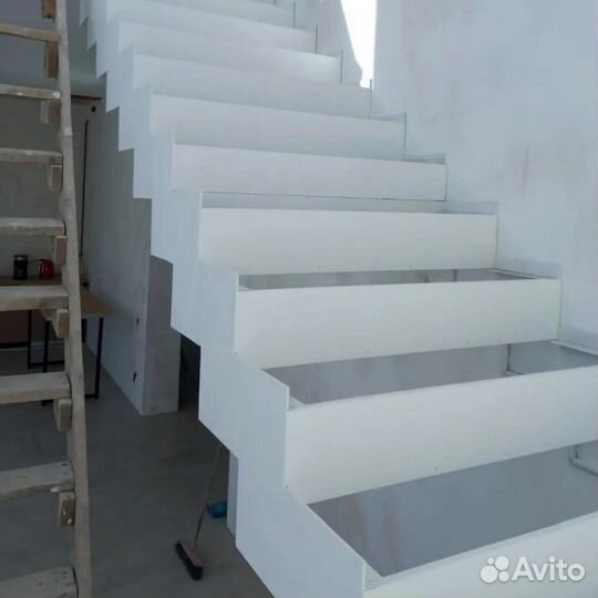 Металлокаркас для лестницы 