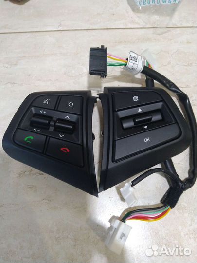 Кнопки на руль Hyundai Creta (2016)