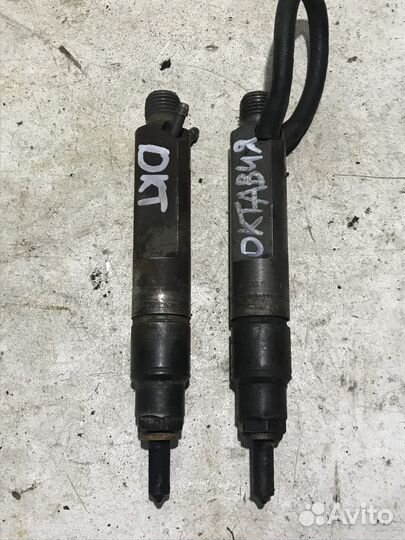 Форсунка дизельная механическая Skoda Octavia