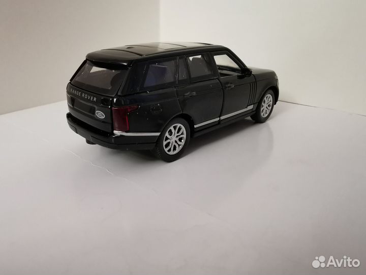 Модель Рендж Ровер