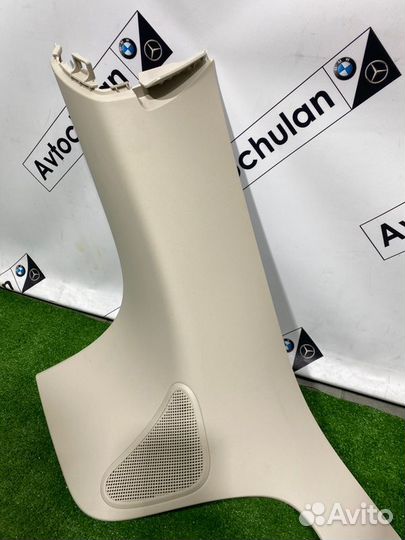 Обшивка стойки задняя правая Mercedes-Benz