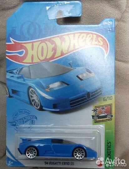 Модельки HotWheels