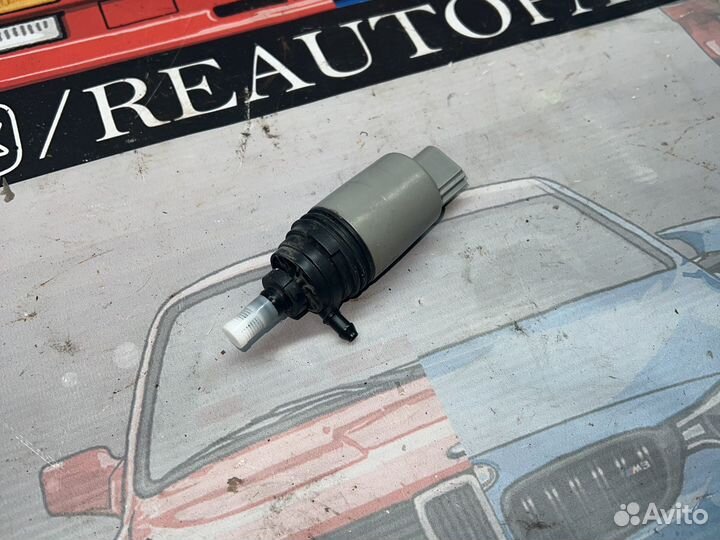 Насос моторчик стеклоомывающей жидкости BMW