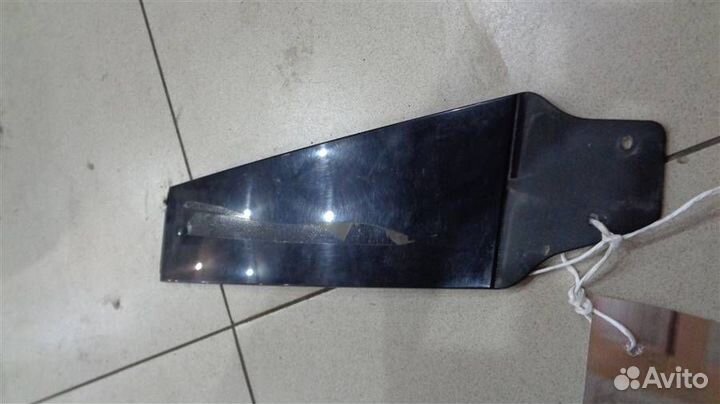 Накладка двери передней правой (наружная) Volkswa