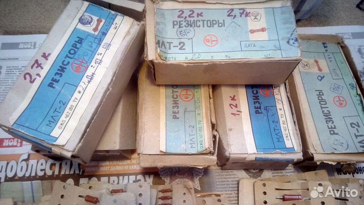 Резисторы млт, диоды, конденсаторы, вольтметр