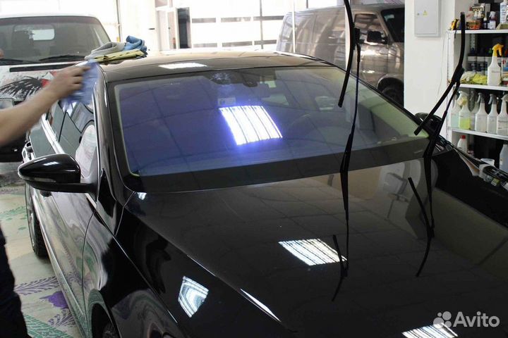 Лобовое стекло Cadillac Escalade