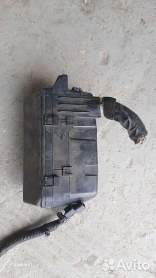 Подкапотный блок предохранителей Хонда Акорд 8