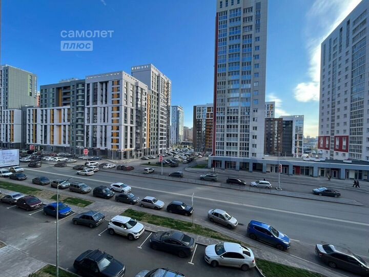 4-к. квартира, 97,5 м², 3/8 эт.