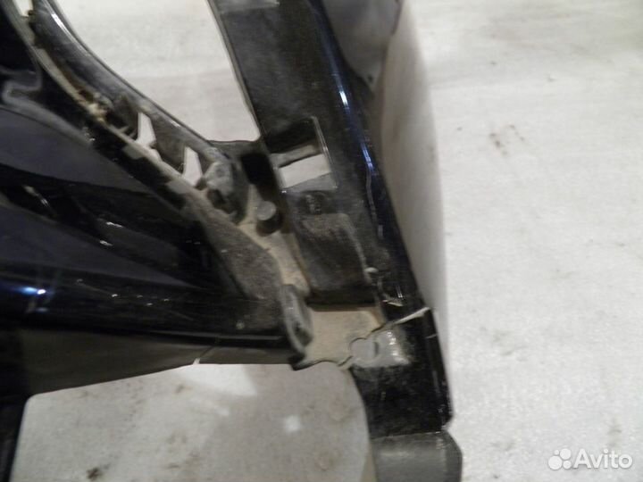 Передний бампер Mazda CX92017