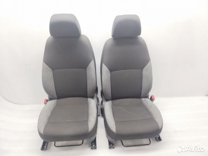 Сиденья комплект Skoda Rapid NK6 1.6 cwva 2021