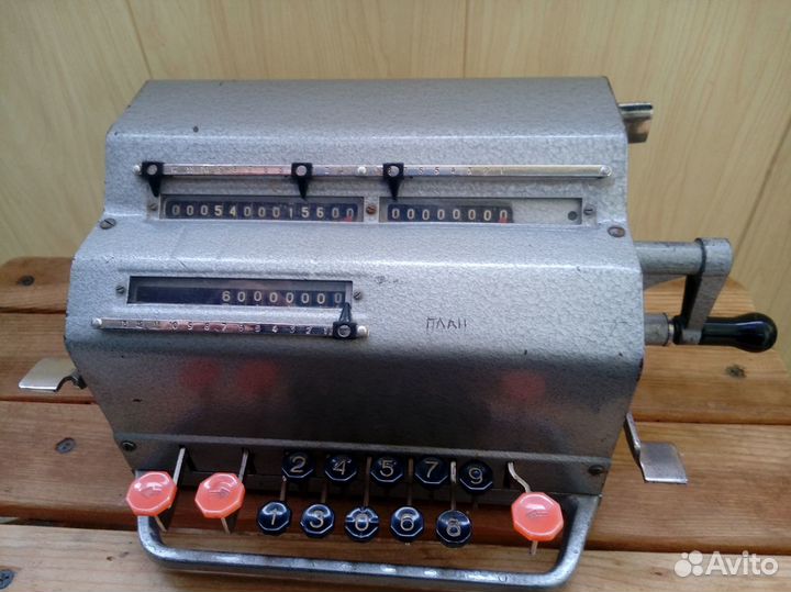 Продам арифмометр вк-1 СССР 1970г