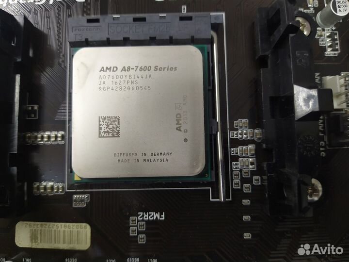 Комплект: плата Gigabyte FM2+ + проц. AMD A8-7600