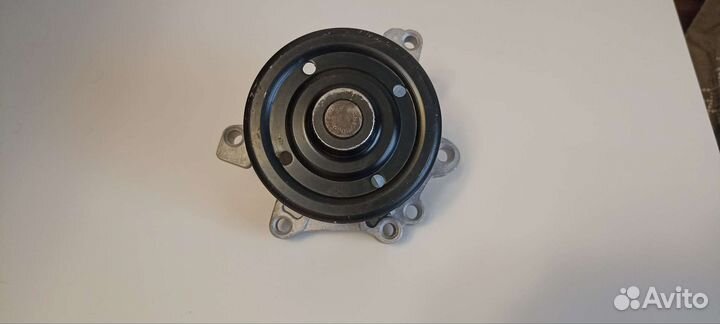 Помпа водяная Geely Emgrand EC7