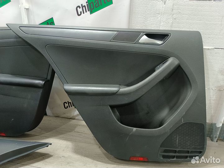 Комплект дверных карт для Volkswagen Jetta 6