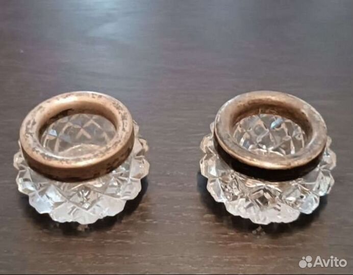 Хрустальные солонки с серебряным ободком