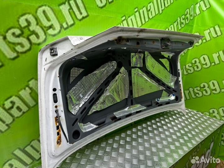 Крышка багажника Mercedes-Benz E-Class C124