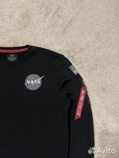 Свитшот Alpha Industries x nasa