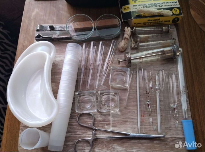 Зажим,держатель,шприц,лоток СССР