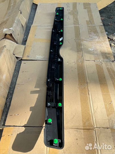 Молдинг крышки багажника Toyota Land Cruiser Prado