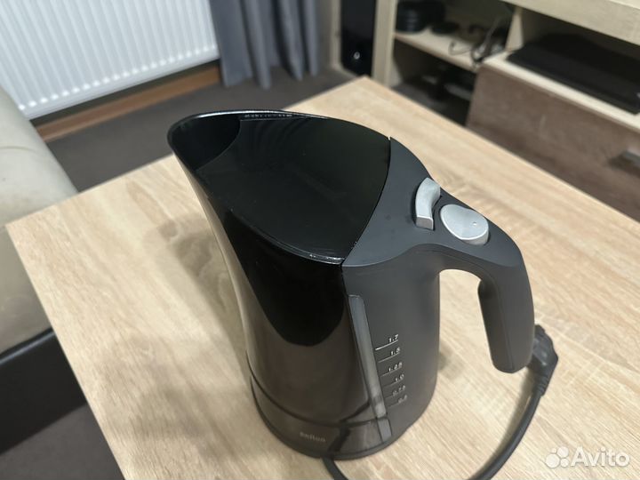 Чайник Braun S642351