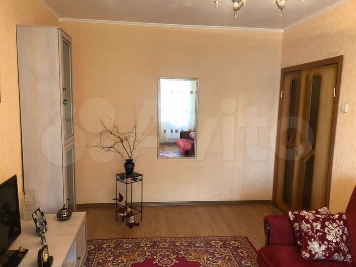 2-к. квартира, 48 м², 3/9 эт.