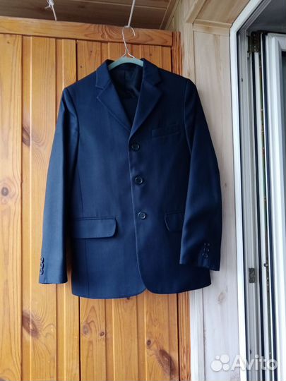 Школьный костюм164/168-46 раз