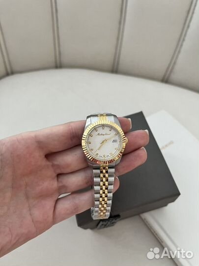 Женские часы mathey tissot