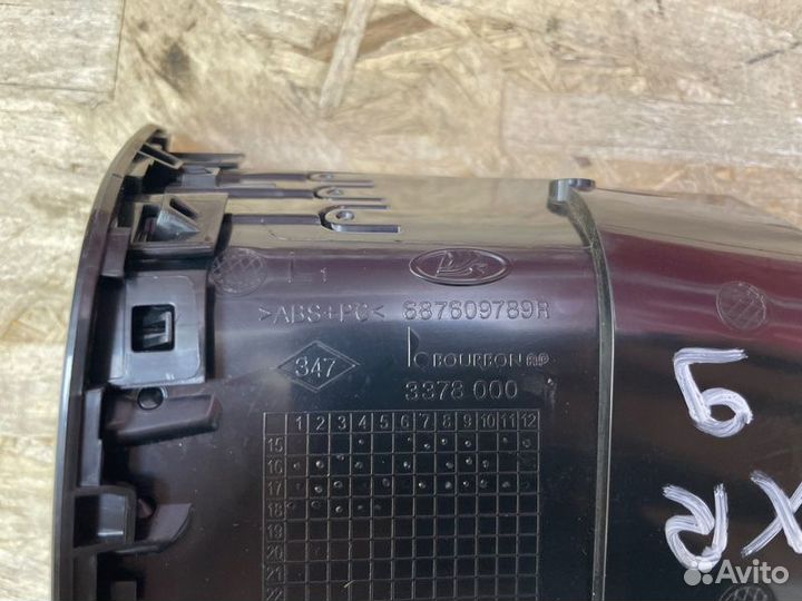 Воздушный дефлектор салона левый LADA X-Ray