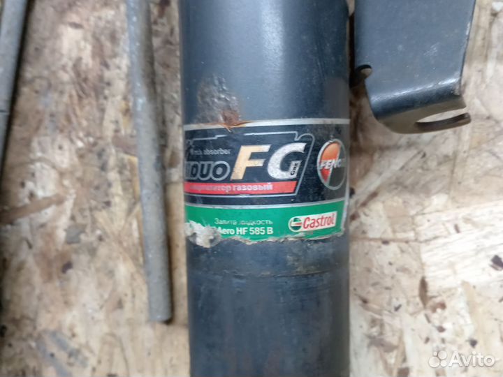 Стойки амортизаторы передние Ford focus 2