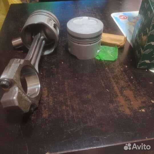 Поршневая на Субару 2.5 ремонтные и на 1.9 дизель