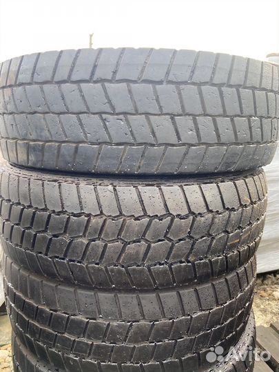 Грузовые шины б/у Bridgestone 235/75/R17.5