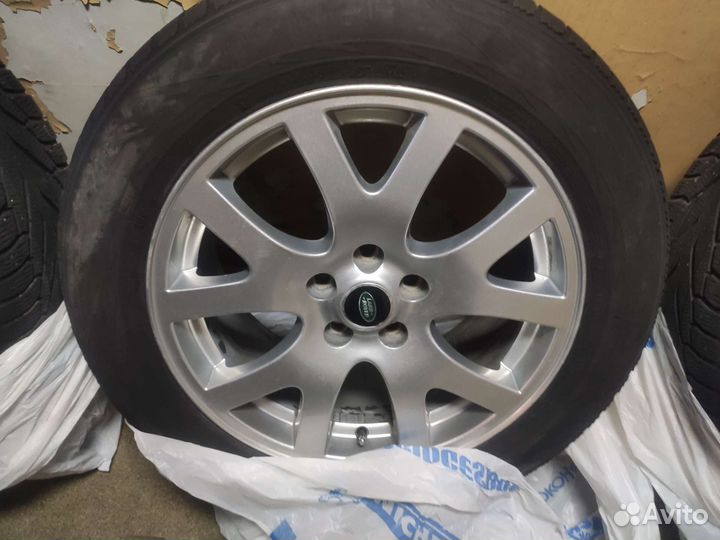 Комплект летней резины с дисками Land Rover