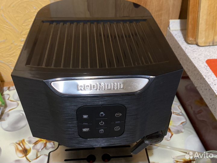 Кофеварка redmond RCM-1512