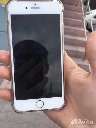 Телефон iPhone 6s