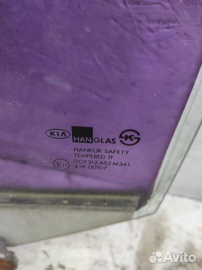 Стекло двери заднее левое Kia Rio 1 седан