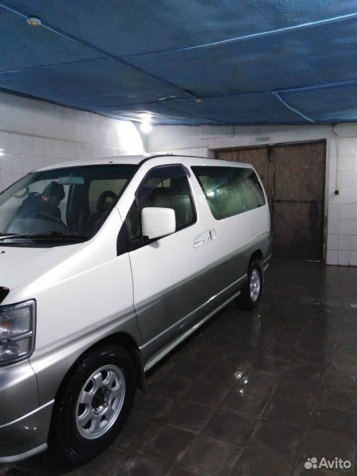 Nissan Elgrand 3.2 AT, 1997, 100 км