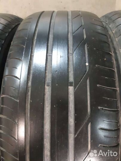 Bridgestone Turanza T001 225/55 R17