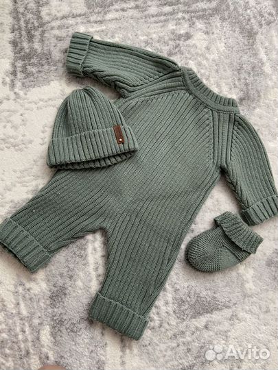 Вязаный костюм детский