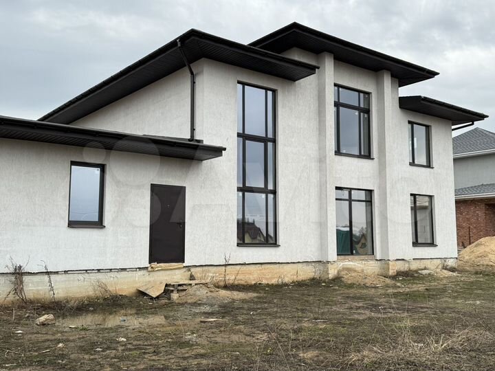 Дом 350 м² на участке 10 сот.