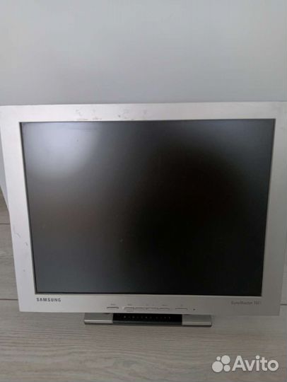 Монитор Samsung