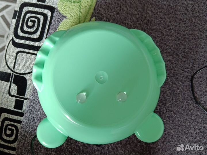 Питьевой фонтанчик для кошек