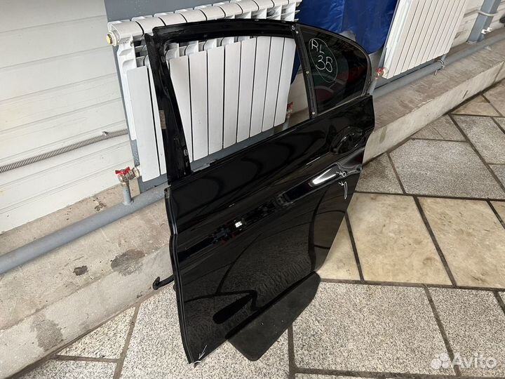 Дверь задняя левая BMW F10
