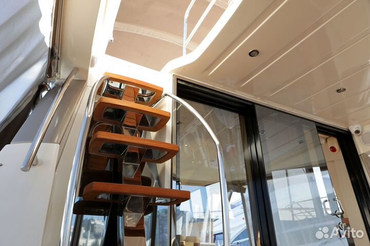 Prestige 500 FLY на IPS флаг РФ, 2012 г