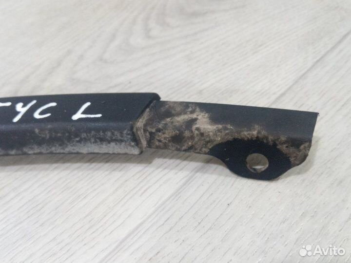 Накладка крыла передняя левая LADA Largus