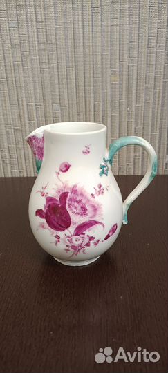 Молочник фарфоровый