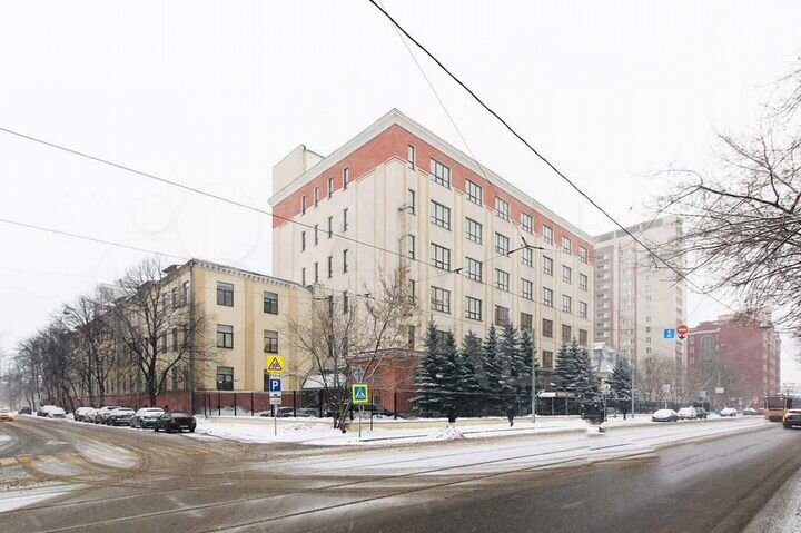 Продажа комплекса зданий 16 159 м2 у м. Площадь Ил