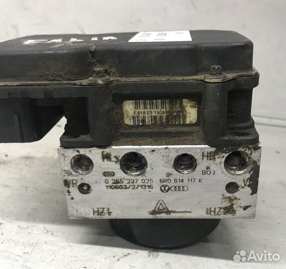 Блок ABS Шкода Фабия 6R0907379S 6R0614117K